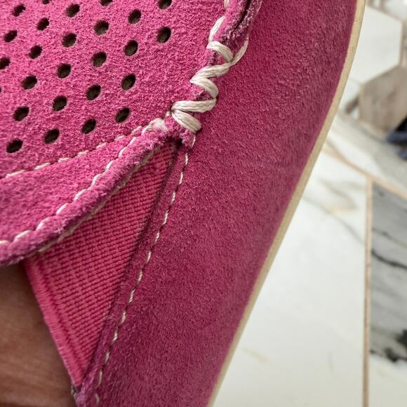 Olukai Women's Nohea Perforated Pink Suede Slip-On Loafers Mules Size 8 Hawaiian - Picture 9 of 13